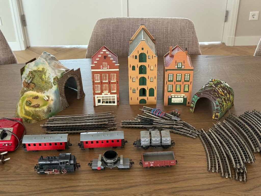 electrische trein, wagons, warenhuizen, tunnels, Ophalen, Gebruikt