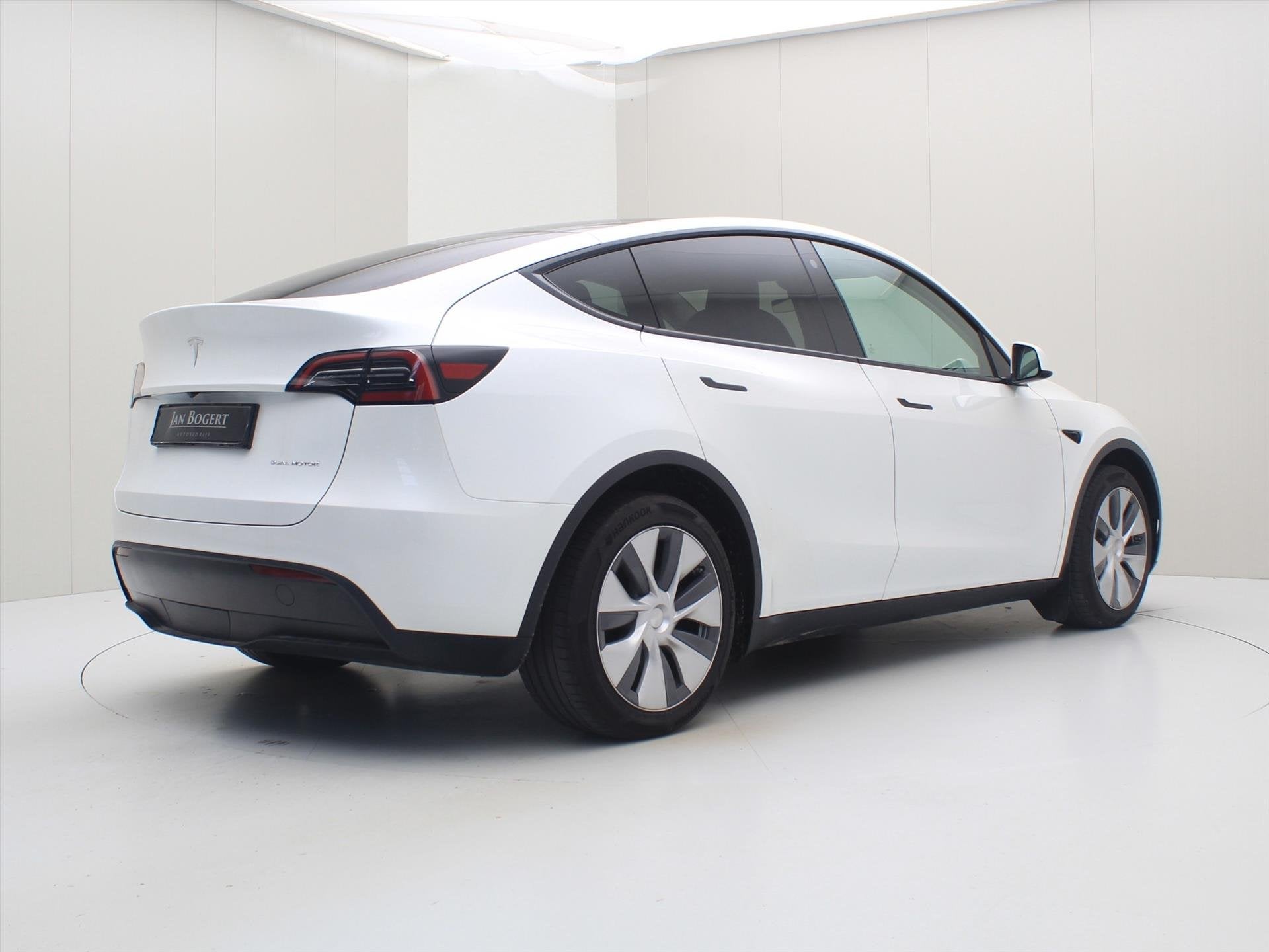 Tesla Model Y Long Range AWD 75kWh 351pk 92.8% SoH [ TREKHAA, Auto's, Automaat, Gebruikt, Zwart, Wit