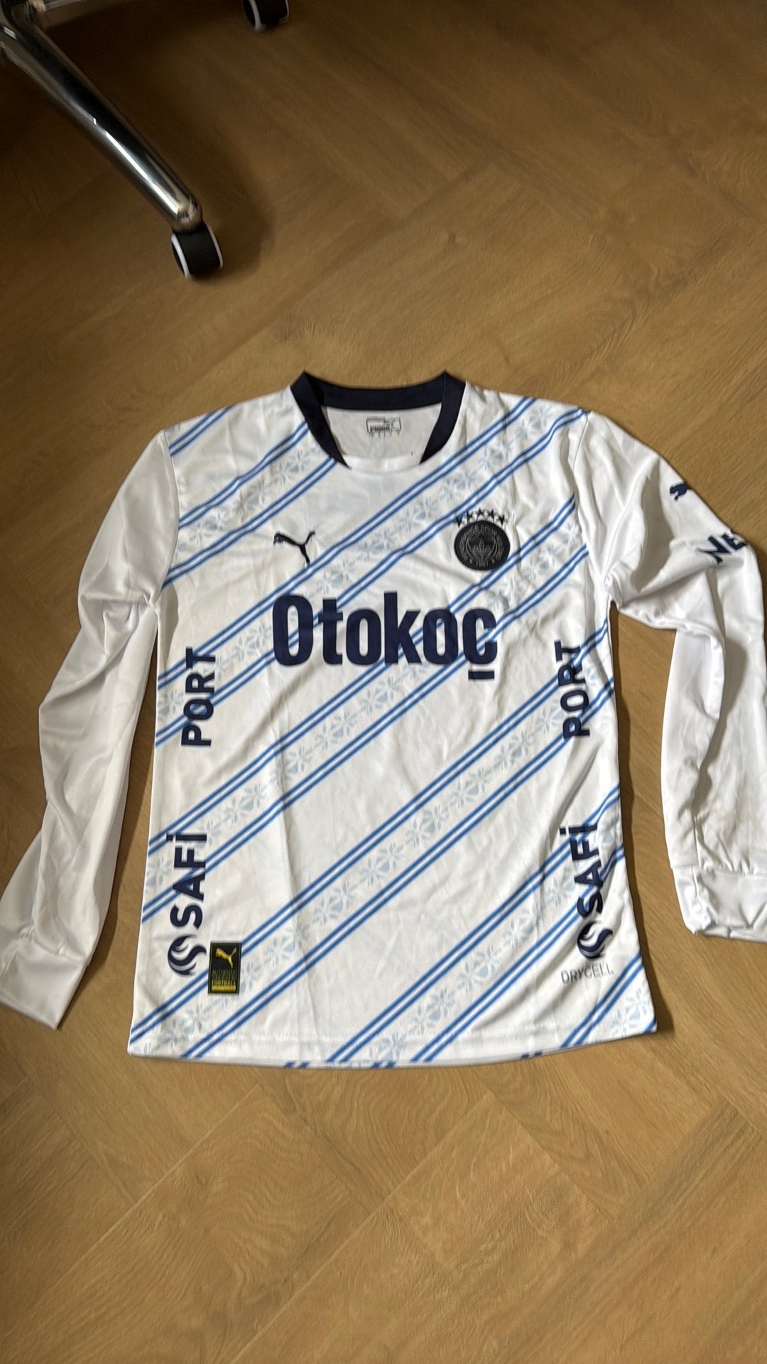 Fenerbahçe Voetbalshirt Lange Mouwen maat L, Maat L, Ophalen of Verzenden, Zo goed als nieuw, Shirt