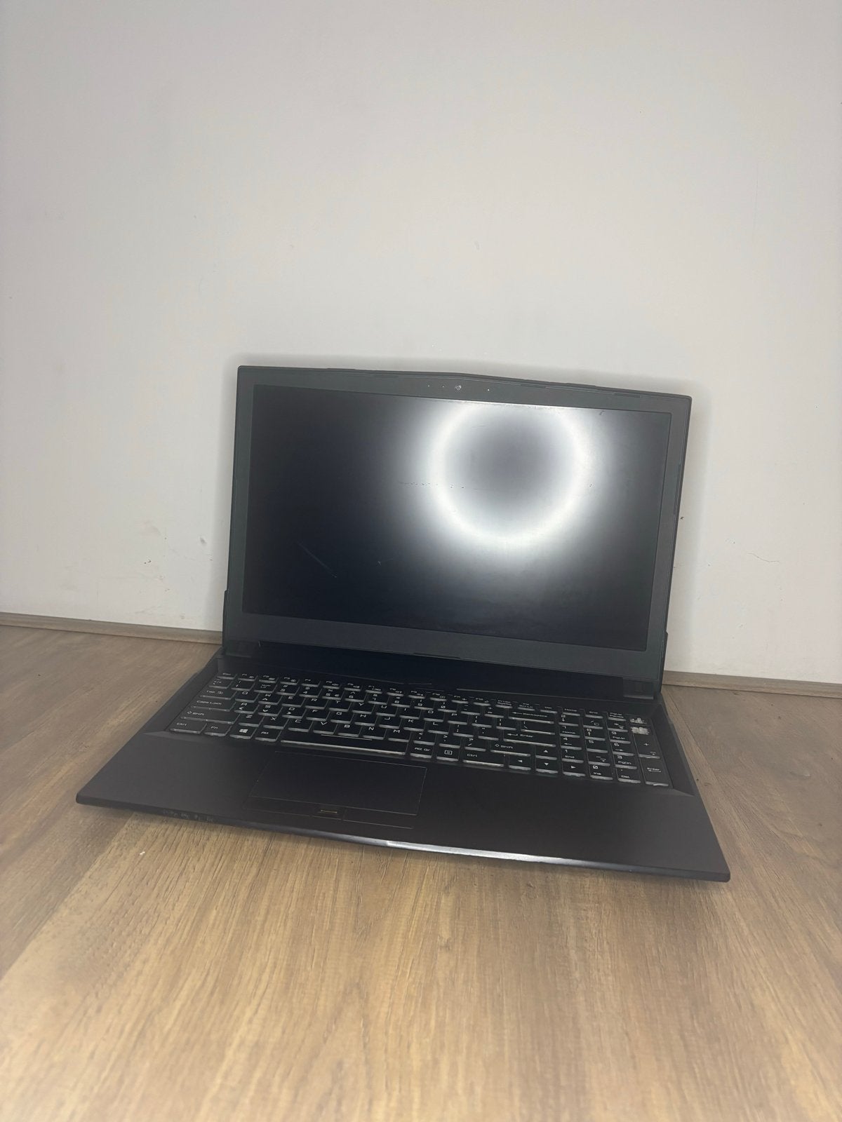 BTO Gaming Laptop - i7-7700HQ, GTX 1050 Ti, 8GB RAM, Computers en Software, Ophalen, Gebruikt, Met videokaart, 2 tot 3 Ghz
