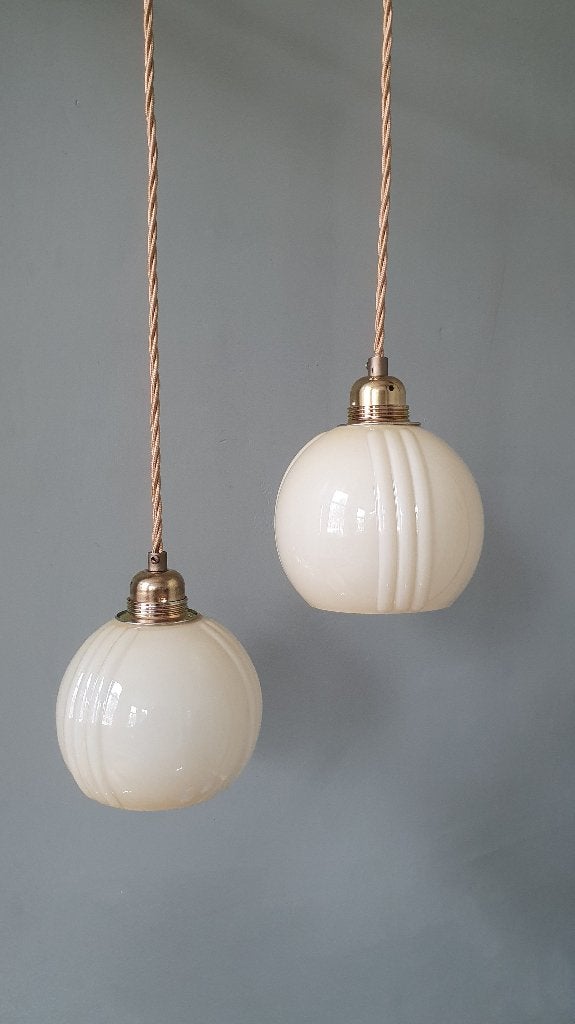 Vintage Art Deco hanglampen pastel geel / creme opaline glas, Gebruikt, Glas, E27 (groot), Art deco, vintage, antiek