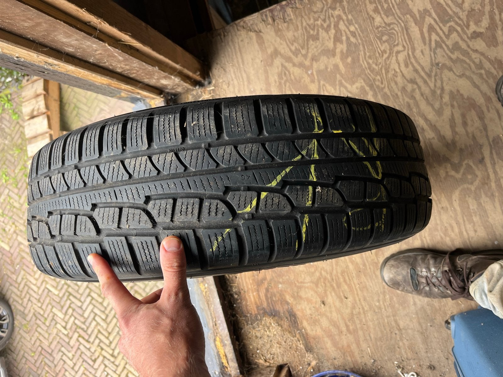Nokian winterbanden 215/70 R16 100H - met velg, Ophalen, Gebruikt