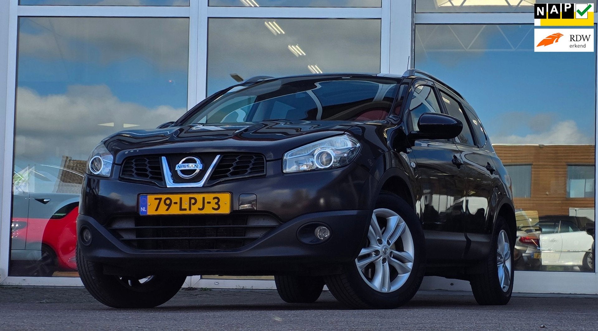 Nissan Qashqai +2 2.0i 16V Automaat Optima 4WD 7P Trekhaak P, Auto's, Automaat, Gebruikt, Zwart, 7 stoelen