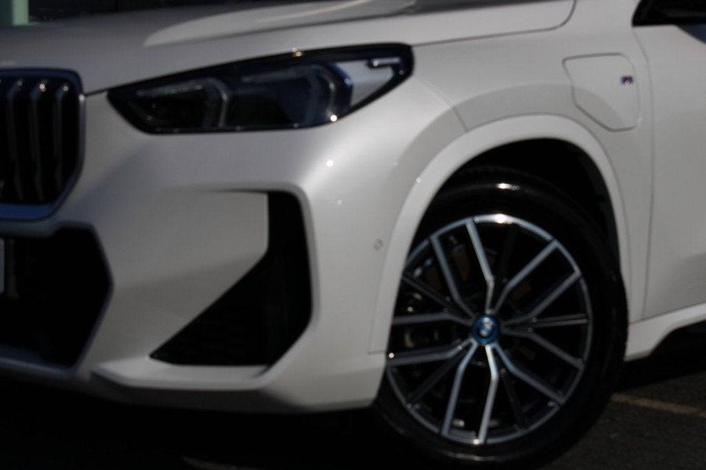 BMW X1 xDrive25e M Sport Automaat / M Adaptief onderstel / S, 136 pk, Gebruikt, Zwart, Met garantie (alle)