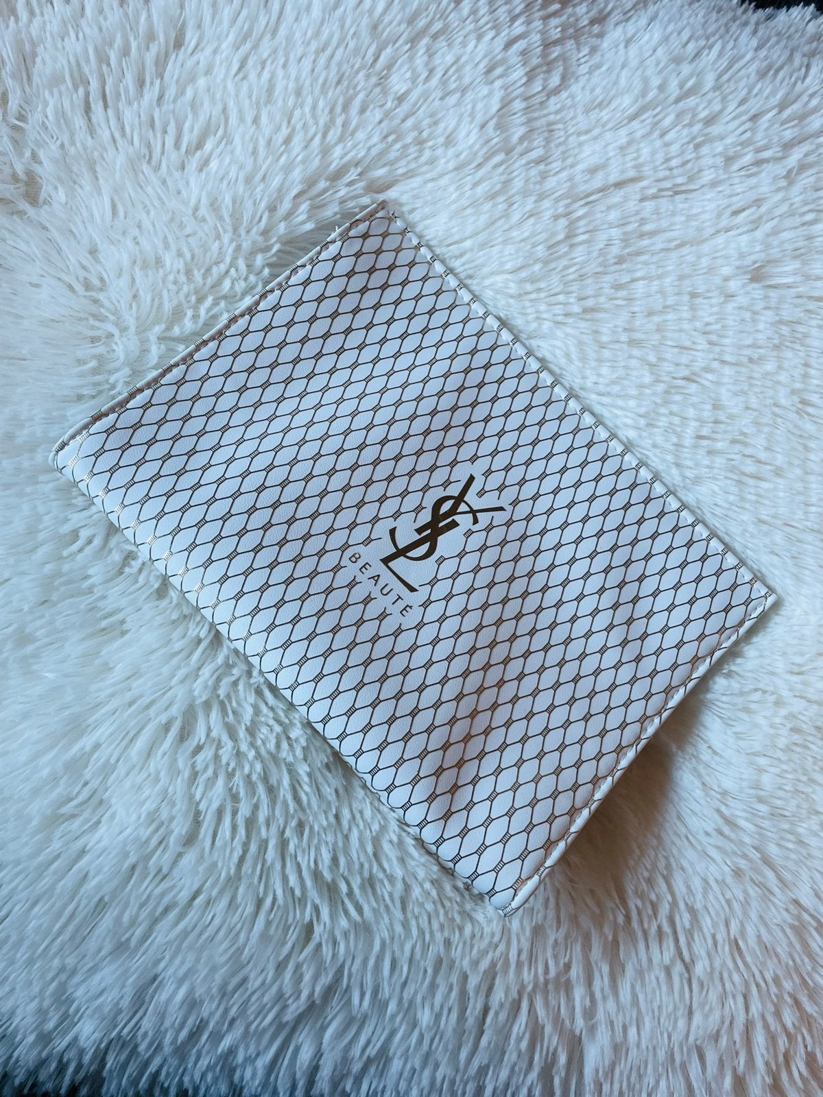 YSL Clutch/Toilettas Yves Saint Laurent, Ophalen of Verzenden, Nieuw, Wit
