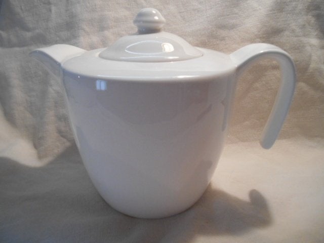 L' ABITARE Milano echt porseleinen design theepot, Huis en Inrichting, Verzenden, Zo goed als nieuw, Porselein, Theepot