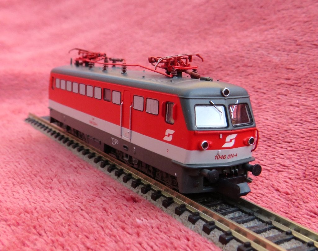 Arnold HN2307. OBB 1046, Hobby en Vrije tijd, Modeltreinen | N-Spoor, Arnold, Ophalen of Verzenden, Zo goed als nieuw, Gelijkstroom