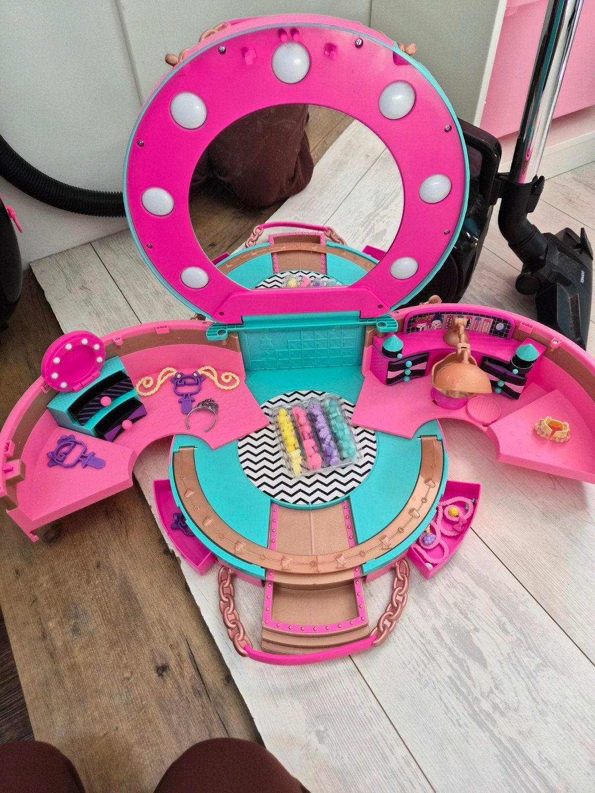 LOL Surprise Kapsalon Speelset met Accessoires, Ophalen, Gebruikt, Meisje