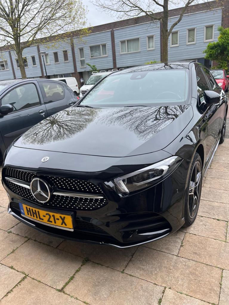 Mercedes-Benz A-klasse A250 AMG Line Pano Dealer Garantie, Zwart, 1595 kg, 160 pk, Alcantara