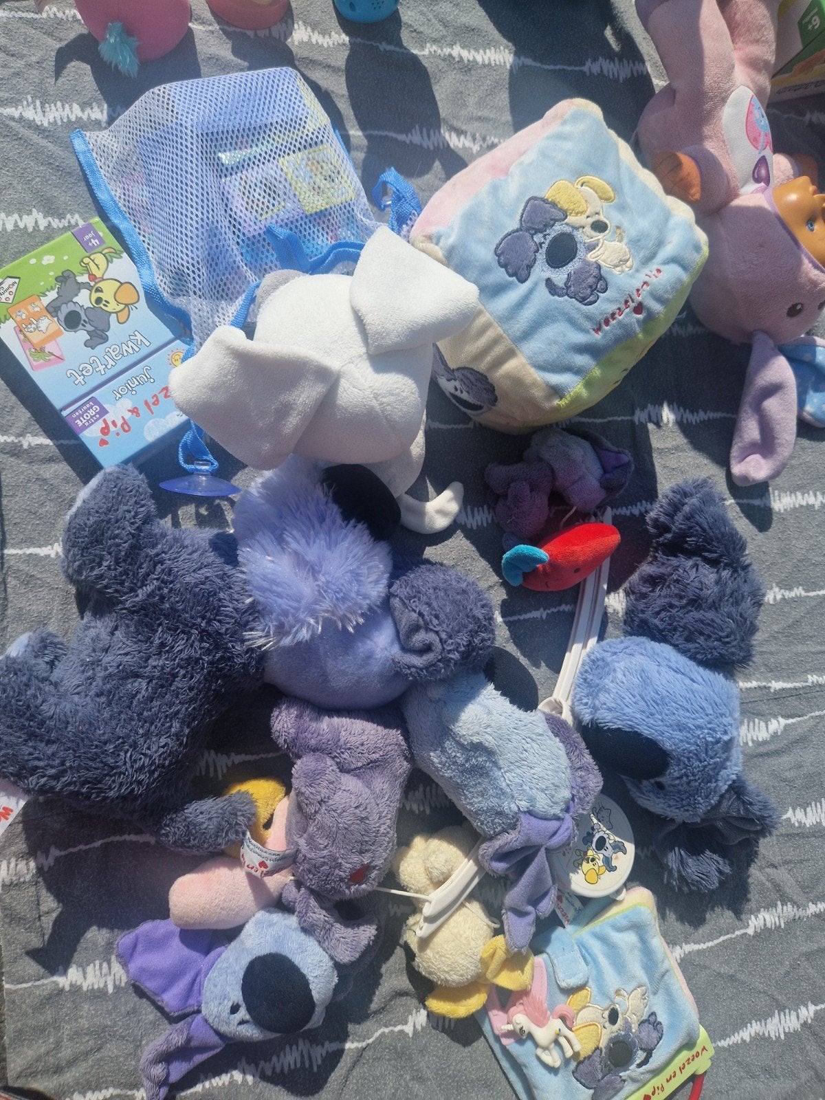 Wezel en pip speelgoed en knuffels en tapijt, Ophalen