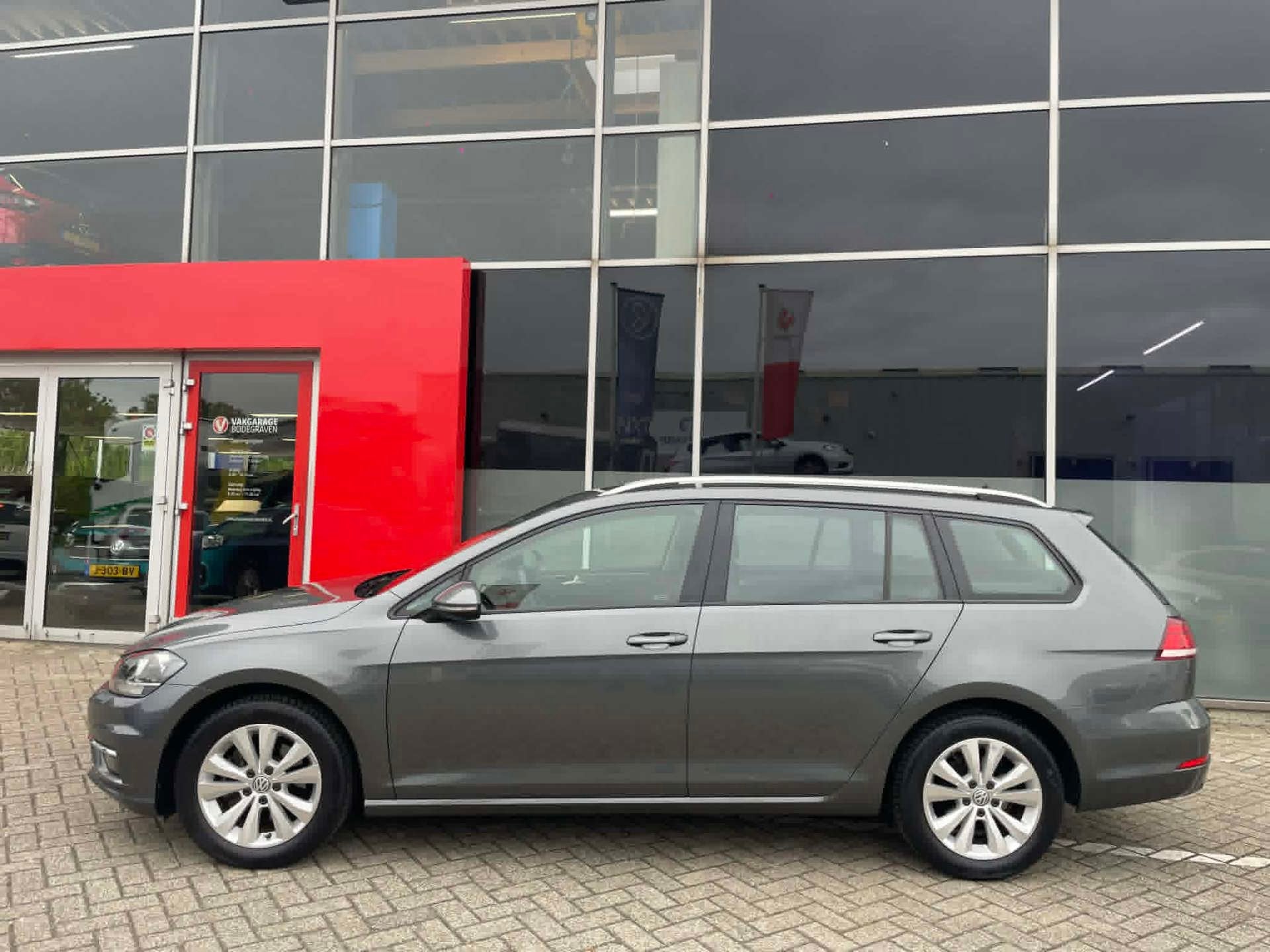 Volkswagen Golf Variant 1.0 TSI Comfortline Business, Auto's, Voorwielaandrijving, Stof, Gebruikt, 1210 kg