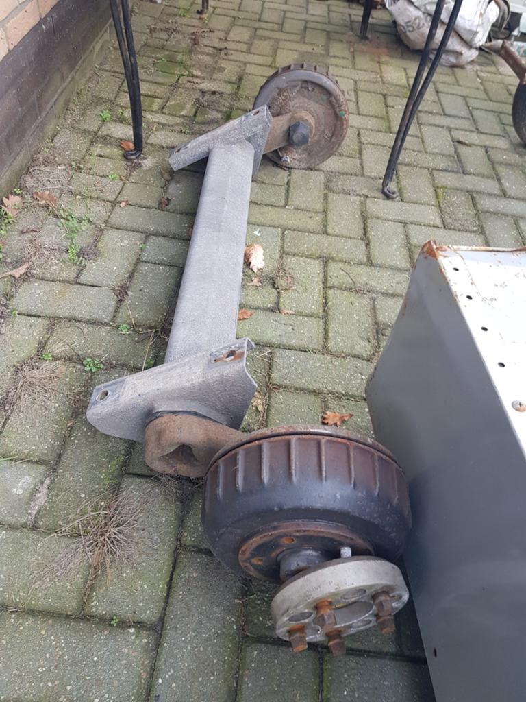 1800 kg geremde as, Auto diversen, Aanhangwagen-onderdelen, Ophalen