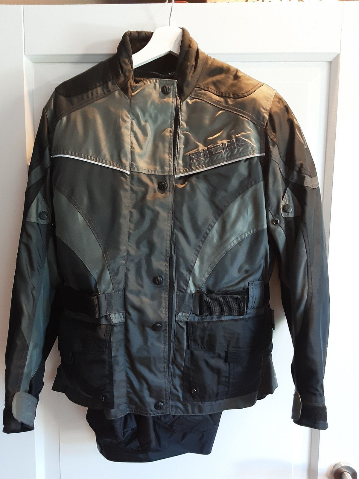 Dames Richa motorjack met uitneembare binnenjas, maat 38/40, Motoren, Kleding | Motorkleding, Ophalen of Verzenden