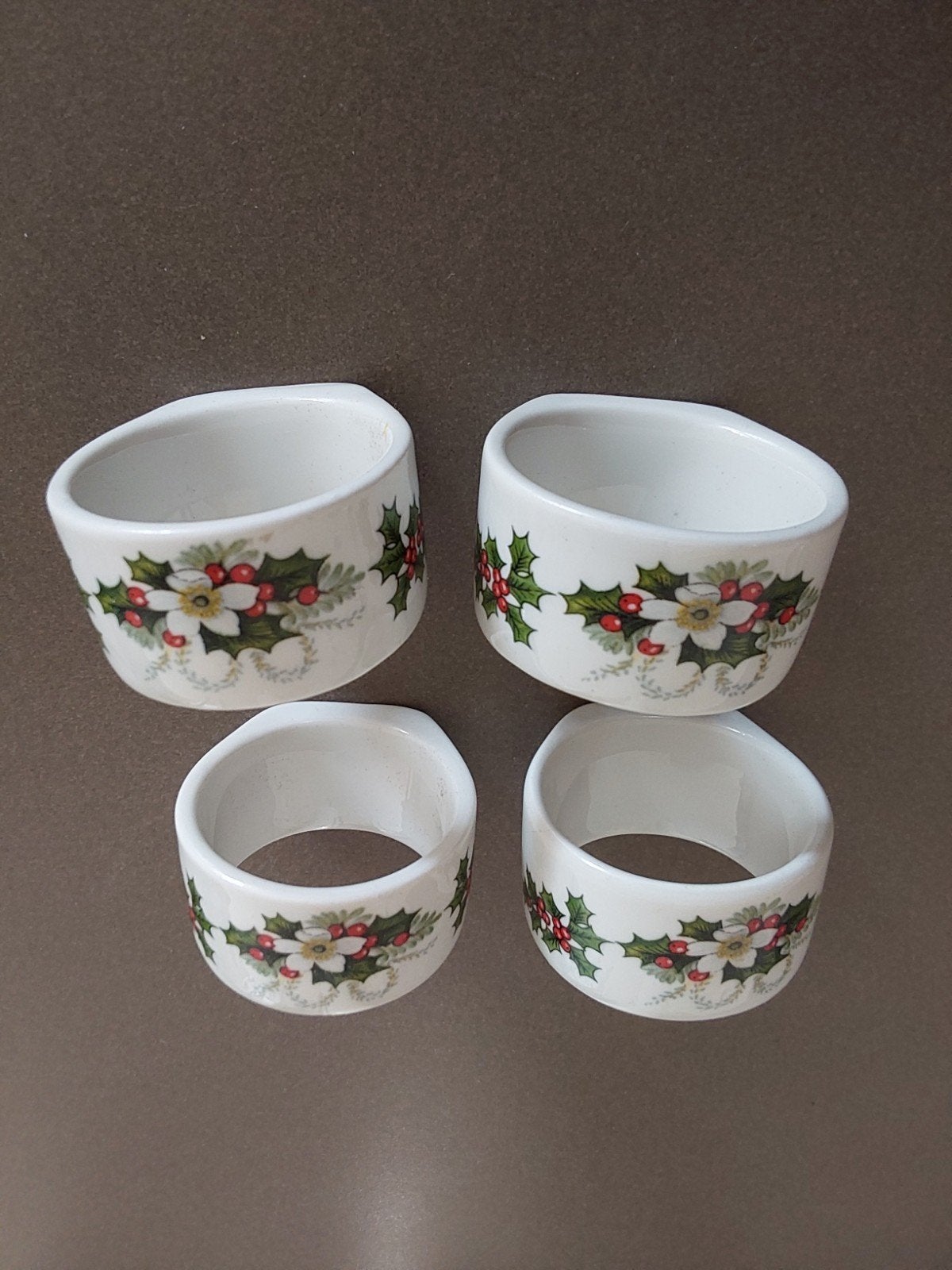 4 servetringen met kerstmotief, Diversen, Ophalen of Verzenden