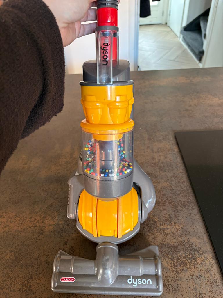 Dyson speelgoedstofzuiger met echt geluid - nette staat, Ophalen, Zo goed als nieuw