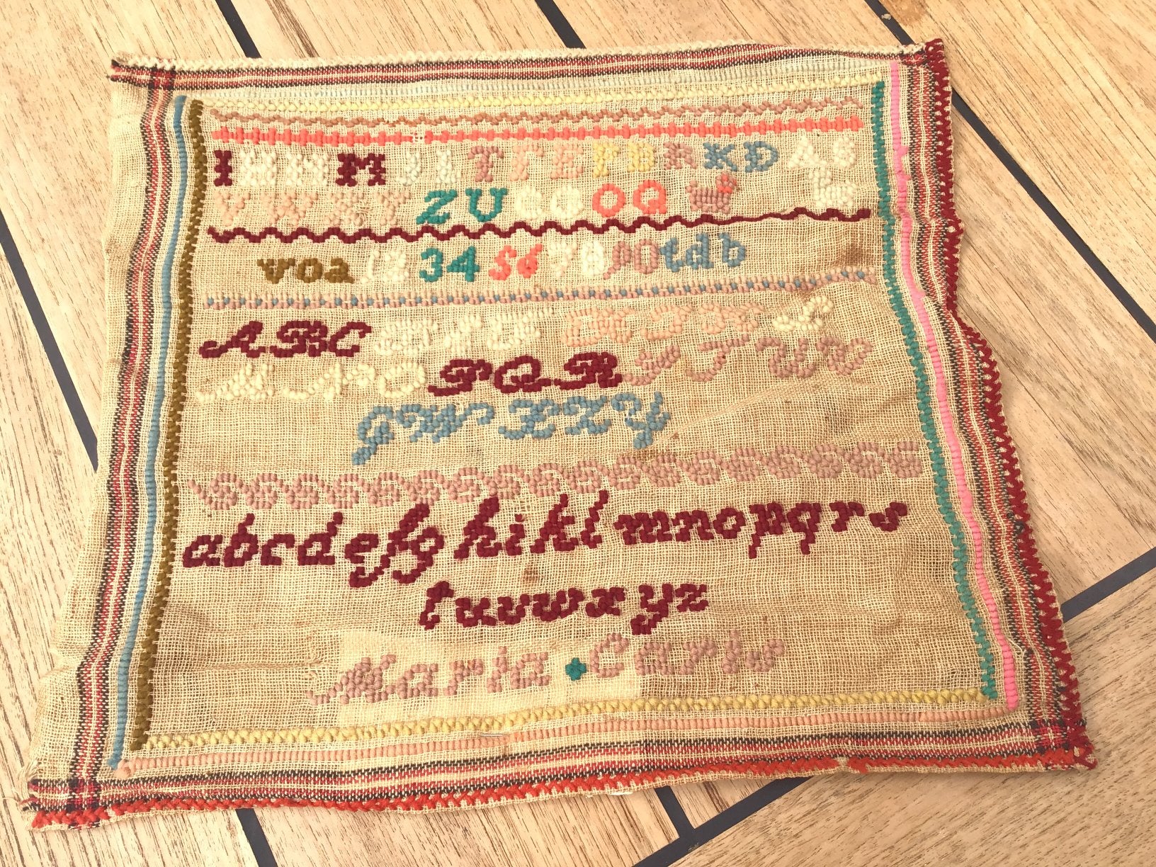 ANTIEKE “ MERKLAP “ gemaakt in het jaar 1905, Antiek en Kunst, Antiek | Kleden en Textiel, Ophalen of Verzenden