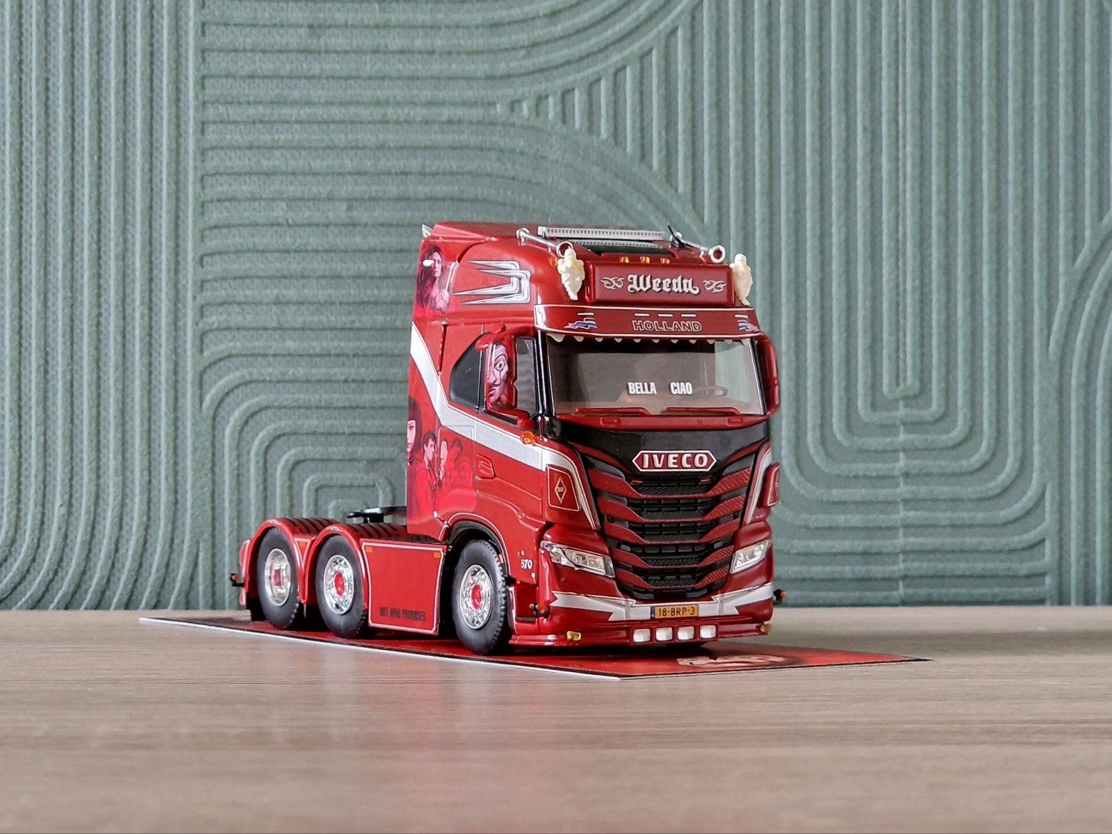 Tekno Weeda - La Casa De Papel, Hobby en Vrije tijd, Modelauto's | 1:50, Ophalen of Verzenden, Nieuw, Bus of Vrachtwagen, Tekno