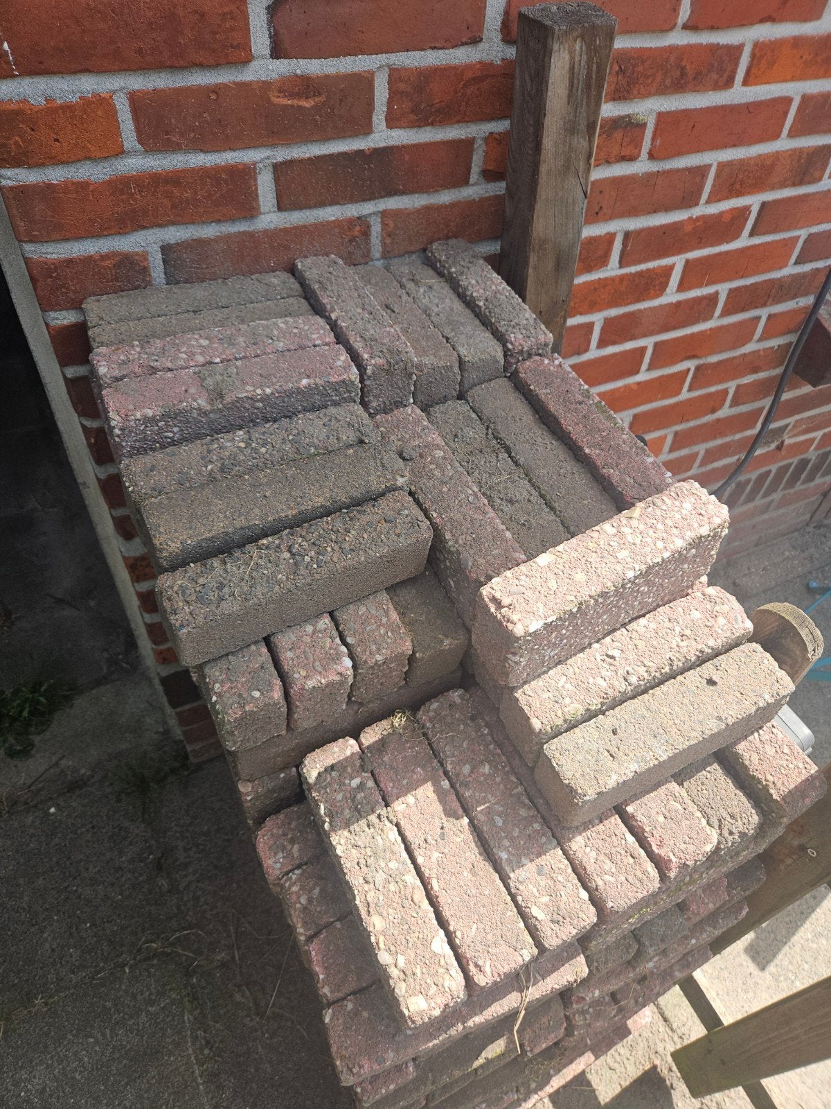 Gratis klinkers af te halen in Hoogkerk, Ophalen