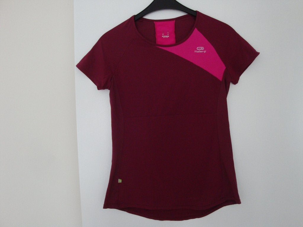 Rood KALENJI sport shirt met roze details. Maat XS., Kleding | Dames, Overige typen, Ophalen of Verzenden, Zo goed als nieuw, KALENJI