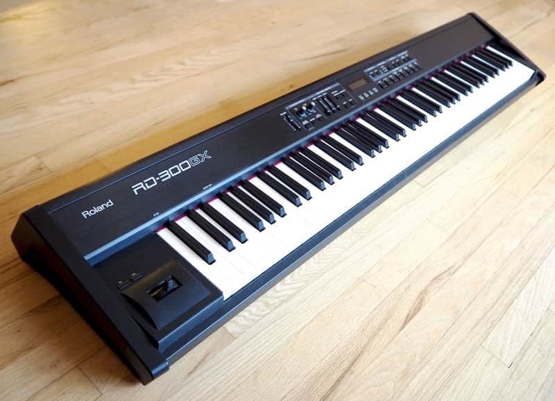 Roland RD 300GX digitale stage piano 88 gewogen toetsen, Ophalen, 88 toetsen, Roland, Zo goed als nieuw