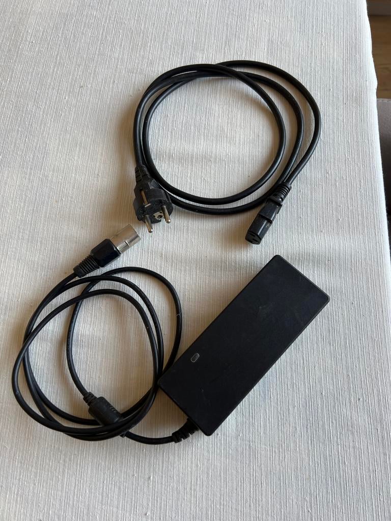Accell Lader E-bike (Delta Electronics) model: DPS-84DB A, Ophalen of Verzenden, Gebruikt