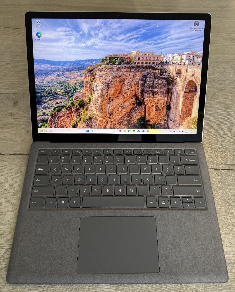 Microsoft Surface Laptop 4 - 13.5", Computers en Software, 2 tot 3 Ghz, Qwerty, I7-1185G7, 13 inch