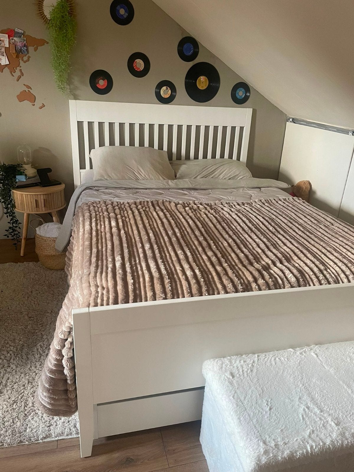 IKEA IDANÄS bedframe wit 140x200 met lattenbodem, Wit, Tweepersoons, Zo goed als nieuw, 200 cm