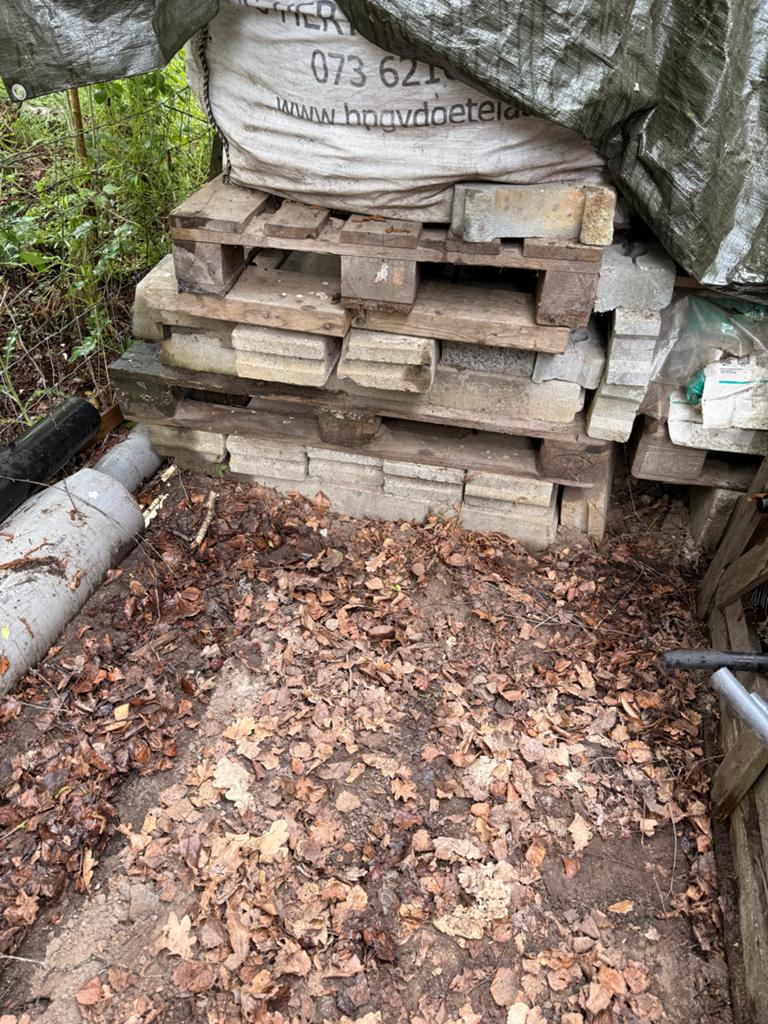 Stenen bielzen / opsluitbanden, Tuin en Terras, Bielzen en Borders, Ophalen, Gebruikt, 100 tot 200 cm, Overige typen