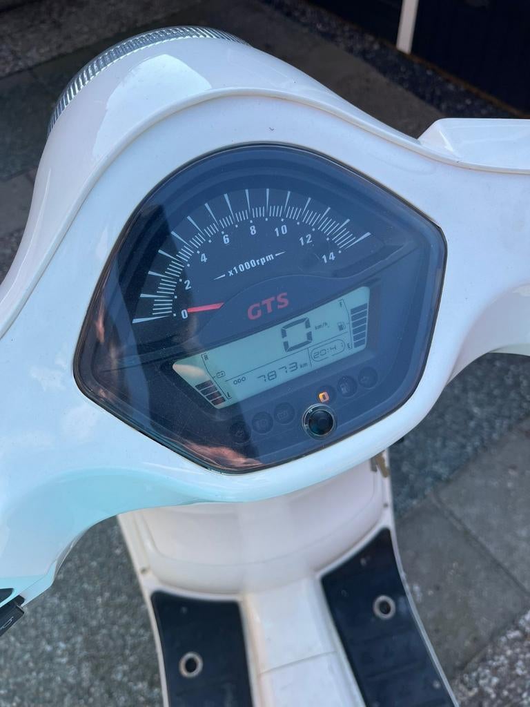 BTC Scooter 2015, Fietsen en Brommers, Scooters | Vespa, Ophalen, Gebruikt, Benzine, Overige modellen