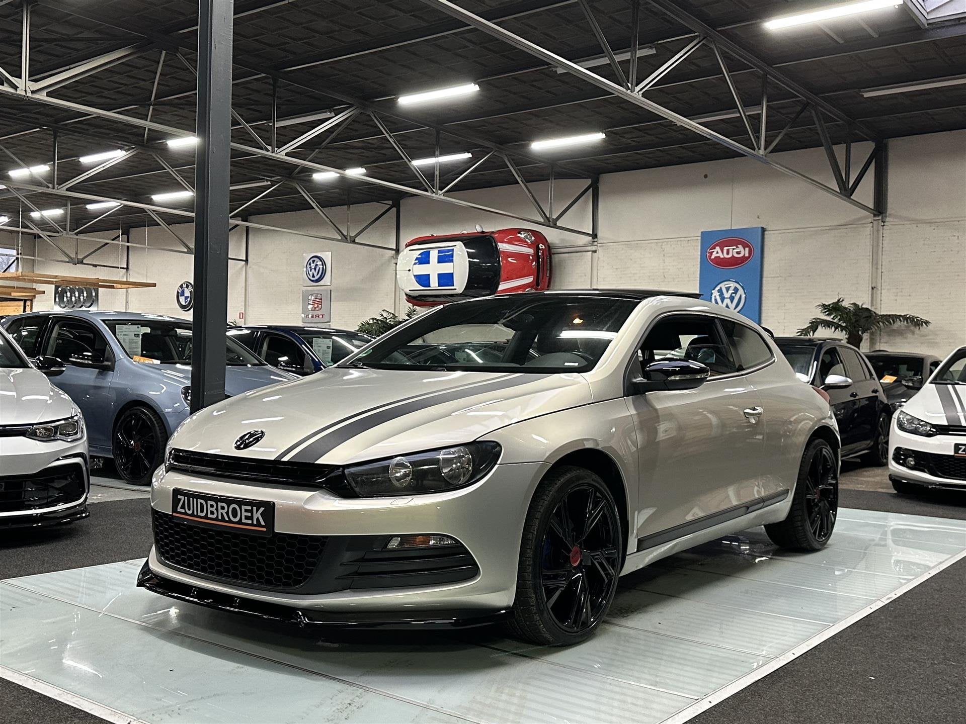 Volkswagen Scirocco 1.4 TSI 122PK PANODAK MAXTON Clima Airco, Auto's, Gebruikt, 4 cilinders, 1290 kg, Alcantara