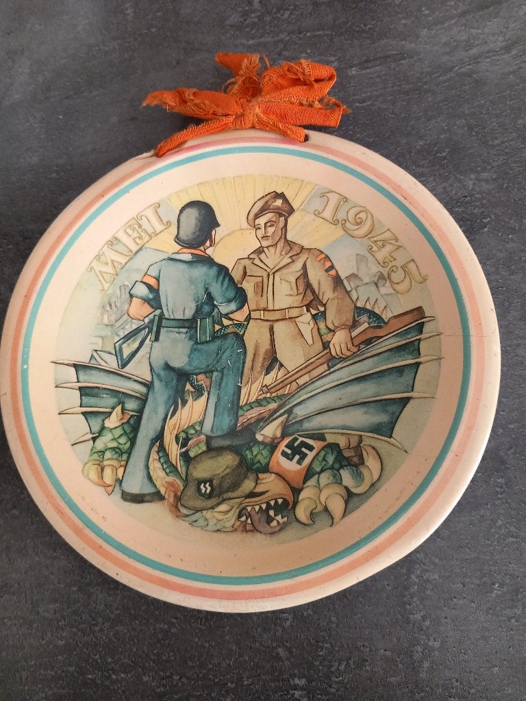 Blikken bordje bevrijding 1945, Ophalen of Verzenden, Overige soorten, Nederland, Overige typen