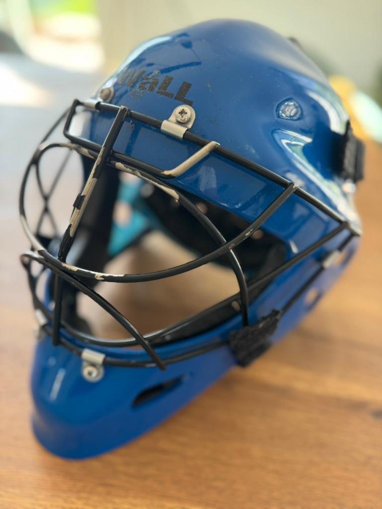 TE KOOP: WALL hockey goalie goaly keeper helm keepershelm, Ophalen of Verzenden, Zo goed als nieuw