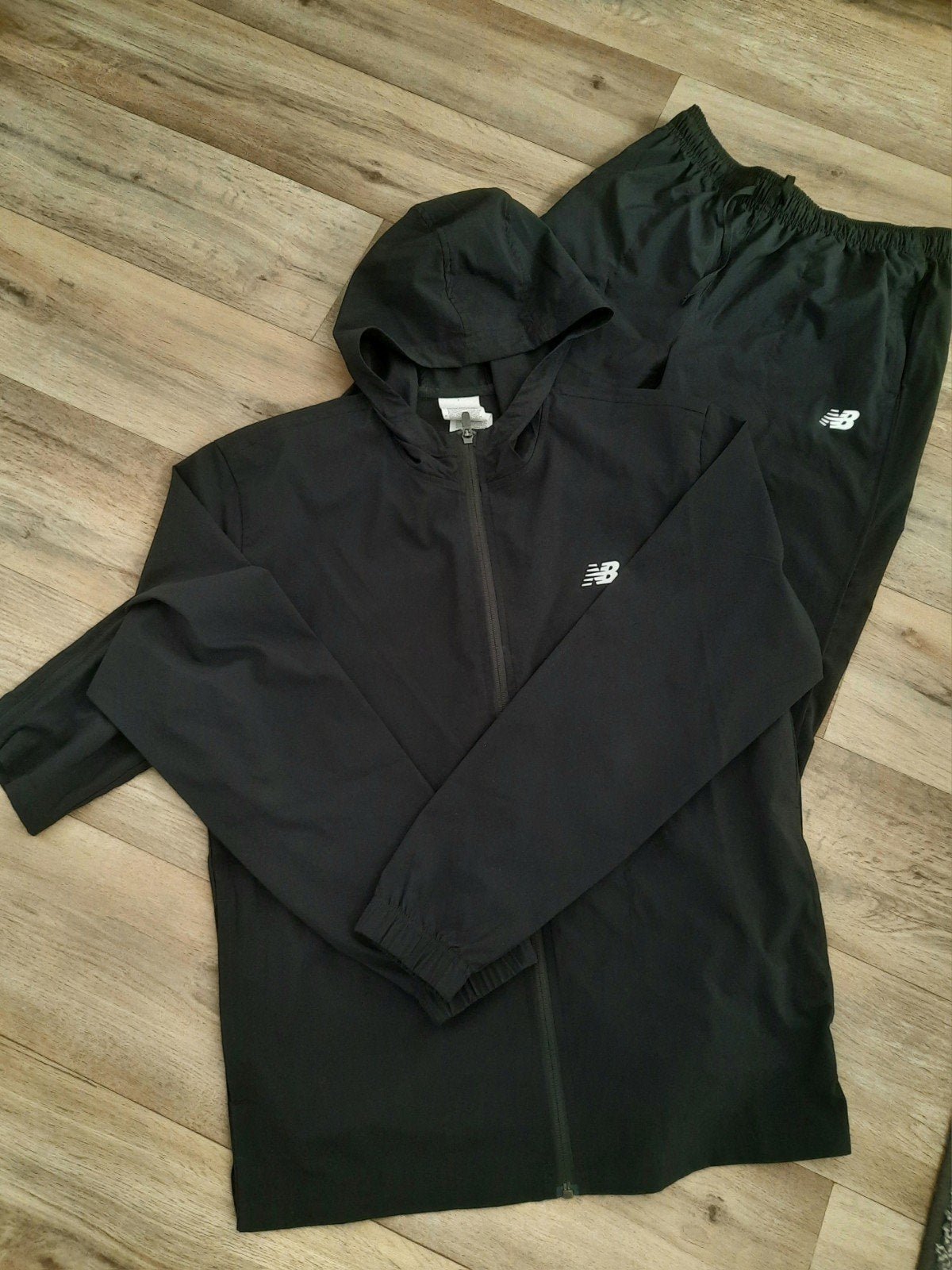 Originele New Balance Trainingspak Zwart - Maat S/M, New Balance, Fitness, Maat 48/50 (M), Zwart