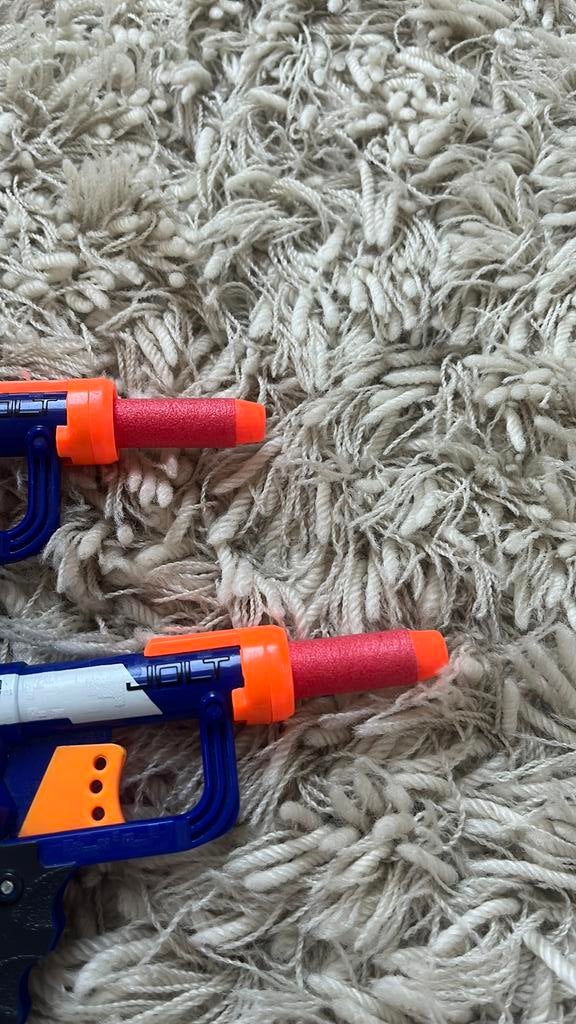 Nerf hand pistool + pijltjes houder, Ophalen of Verzenden, Zo goed als nieuw
