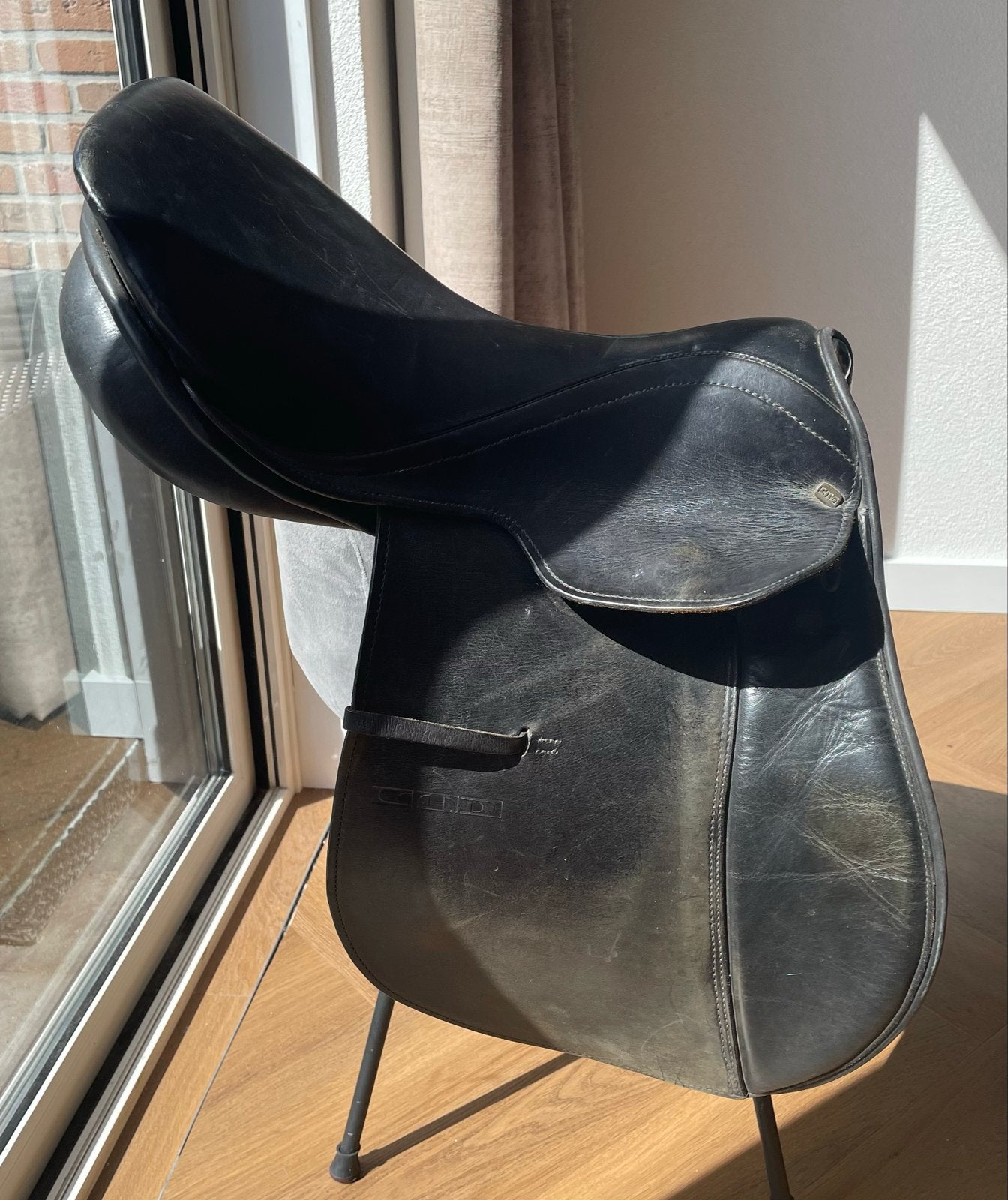 CWD St Martin springzadel – Zwitsers leer – 17 inch, Dieren en Toebehoren, Gebruikt, Vlakke zit, M (17 inch), Ophalen of Verzenden