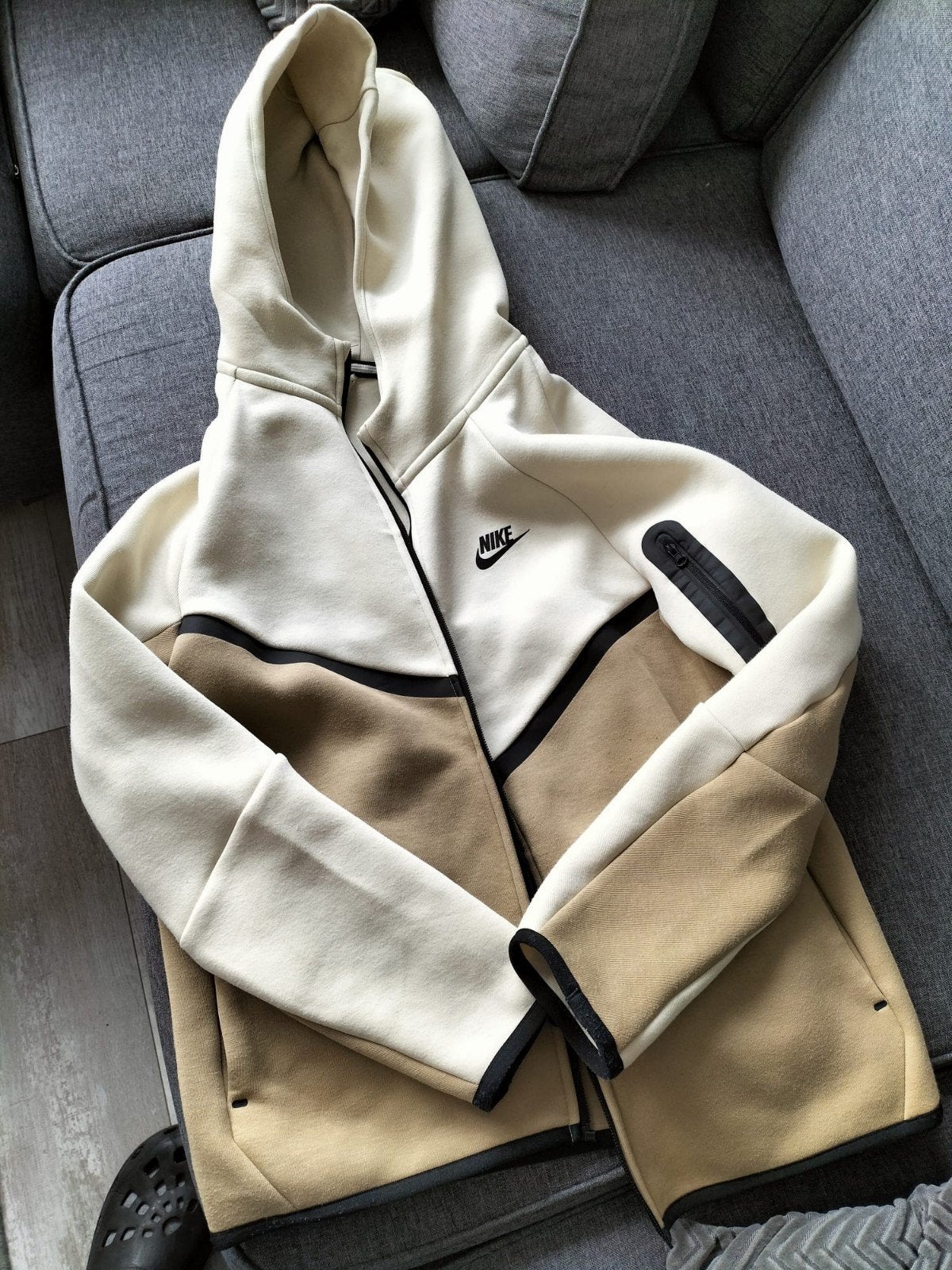 Nike Tech, Ophalen of Verzenden