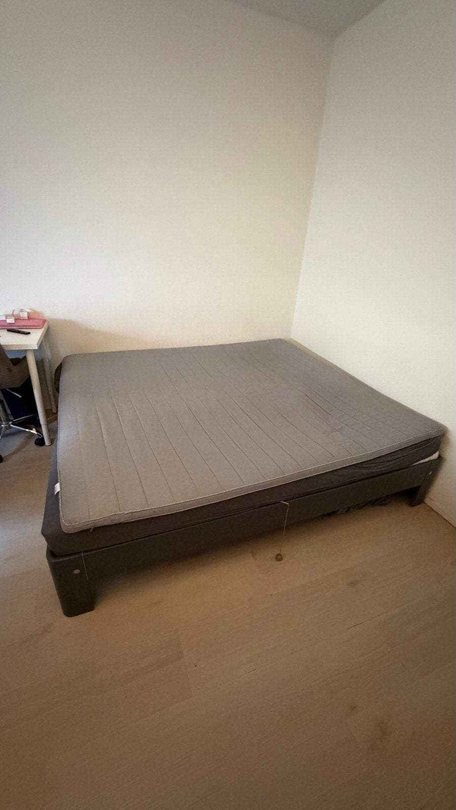 Auping bed handmatig verstelbaar 180x200 grijs met topper, Ophalen, Tweepersoons, 180 cm, 200 cm