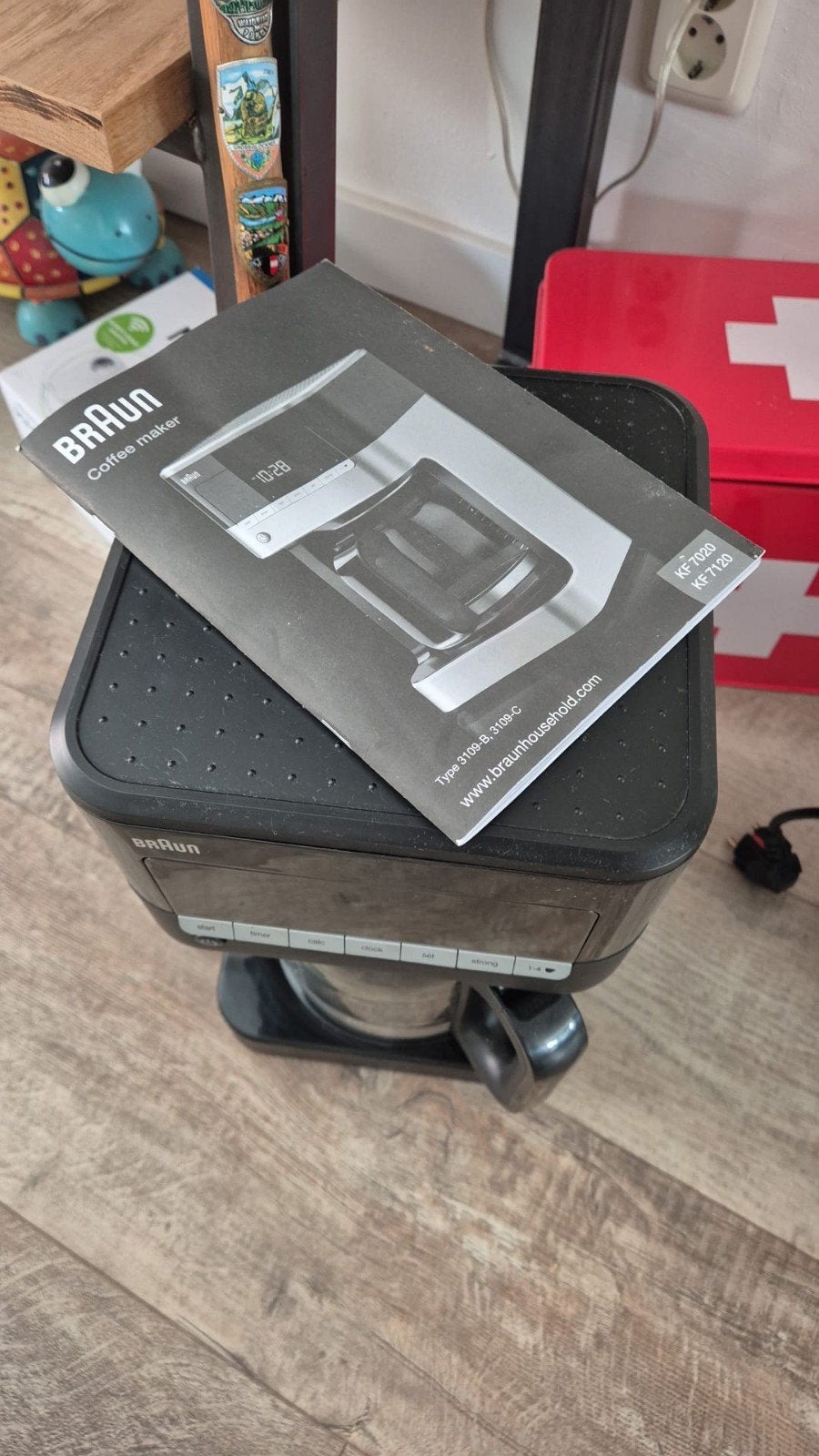 Braun Koffiezetapparaat en Russell Hobbs Rijstkoker, Witgoed en Apparatuur, Koffiezetapparaten, Ophalen, Gebruikt, Gemalen koffie
