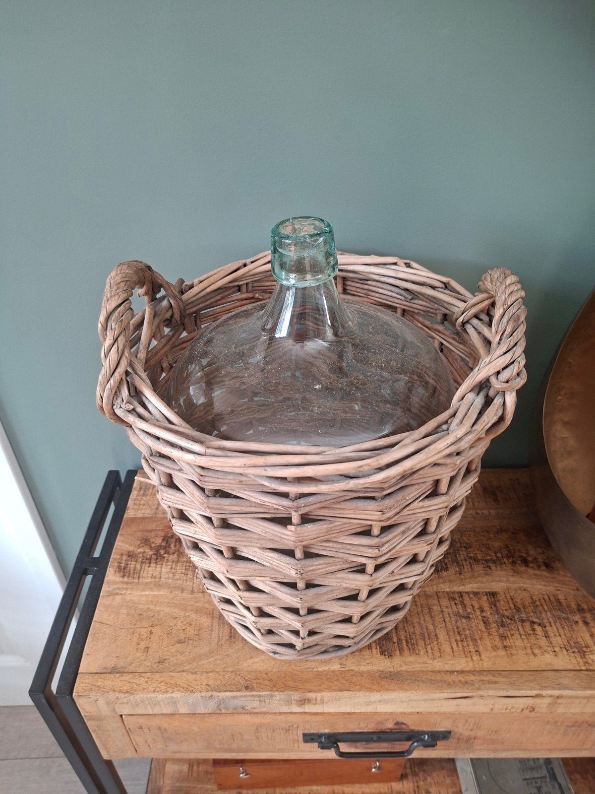 Wijnbottle gistfles inclusief mand brocante, Glas, Ophalen, Gebruikt, 28 cm