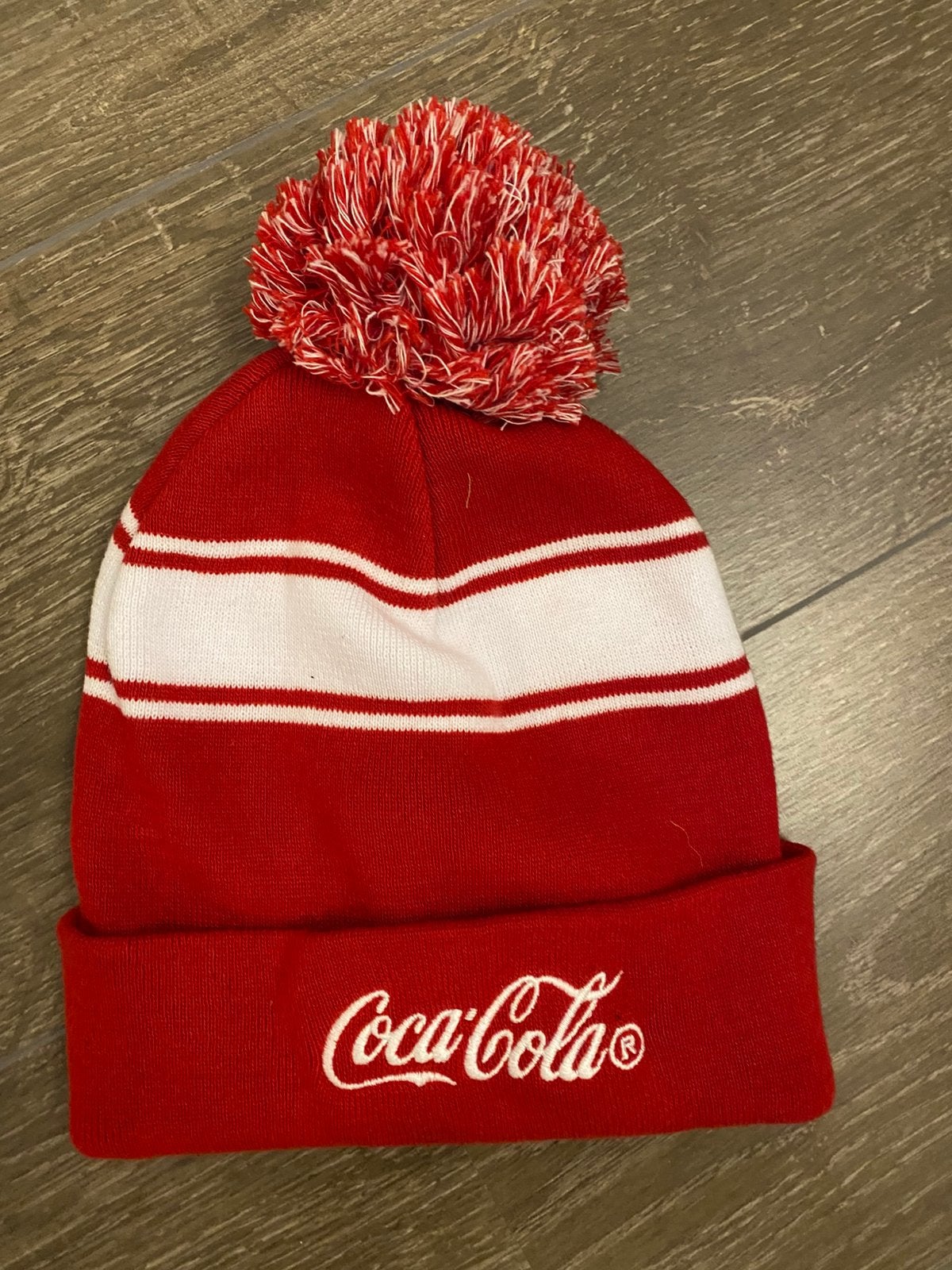 NIEUW Muts van COCA COLA 1 maat!, Ophalen of Verzenden, Nieuw, Gebruiksvoorwerp