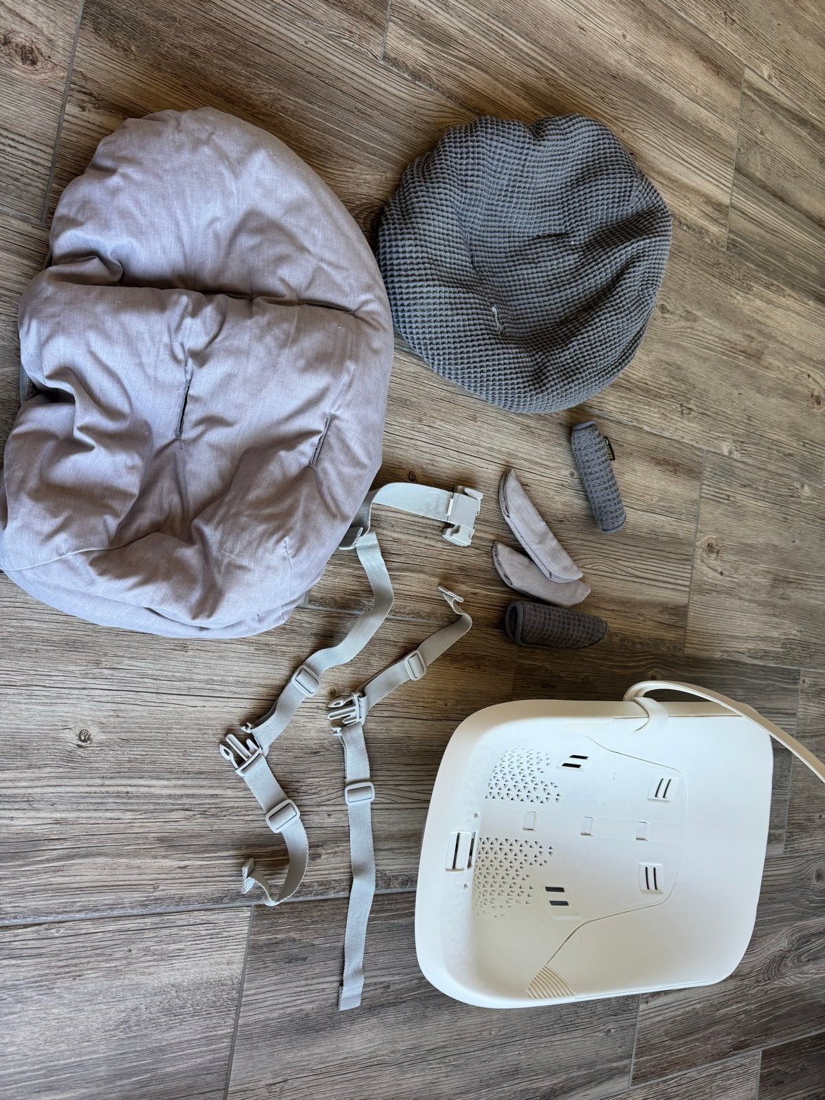 Stokke Newborn Set met 2 hoezen (Stokke & Ukje), Ophalen, Gebruikt, Meegroeistoel, Gordel(s)