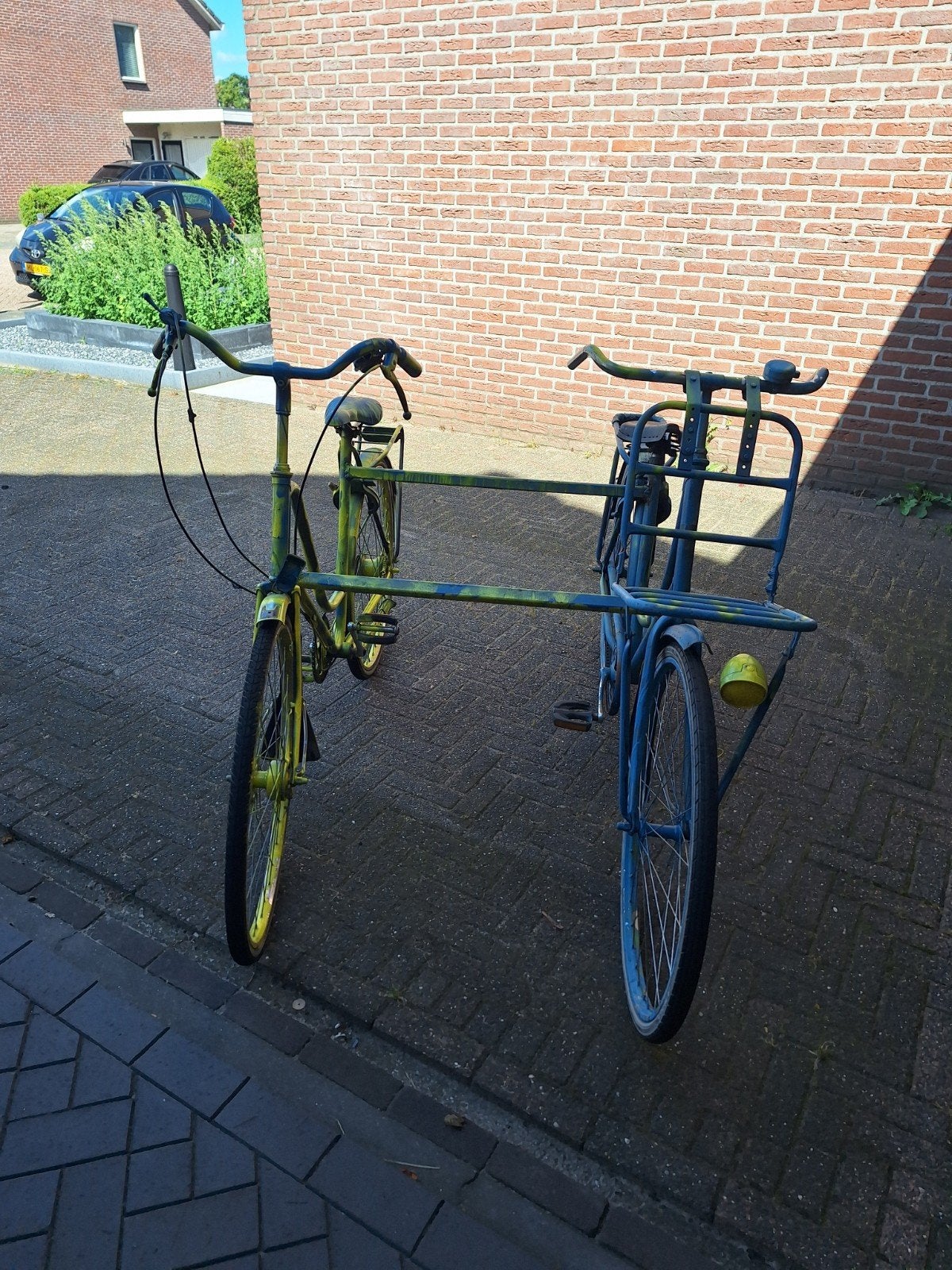 Unieke tandemfiets, blauw en geel gespoten, Terugtraprem, Versnellingen, Ophalen, Overige merken