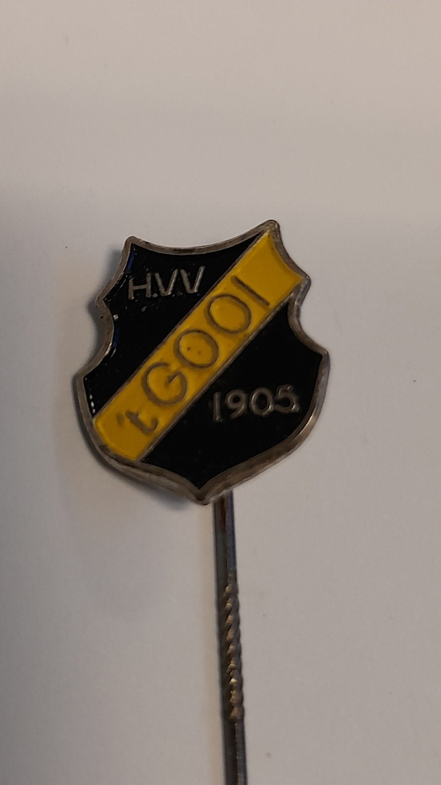 HVV 't Gooi 1905 Speldje - Voetbalclub Pin, Verzamelen, Verzenden, Gebruikt, Sport
