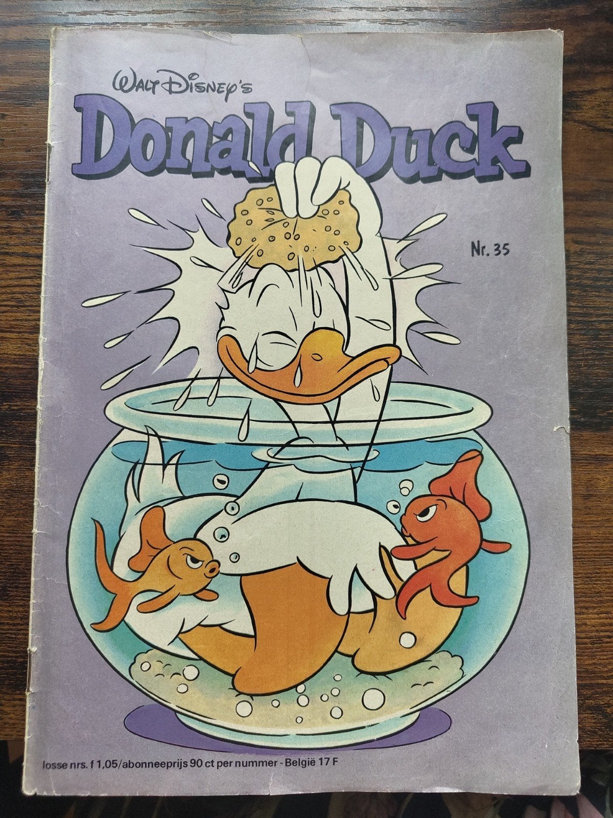Donald Duck nummer 35 uit 1977 - Goede conditie, Verzamelen, Disney, Ophalen of Verzenden, Donald Duck, Gebruikt, Overige typen