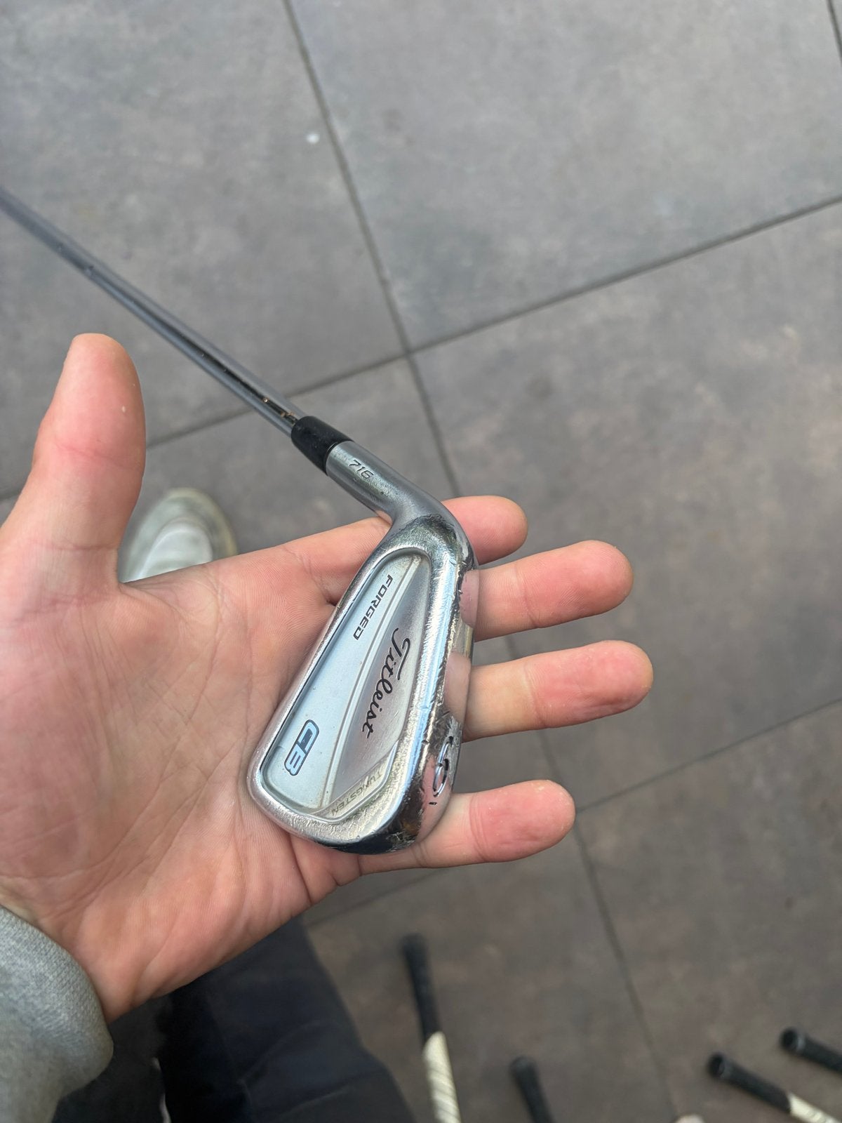 Foto 12 van Titleist Golfset LINKSHANDIG 5-P met tas.