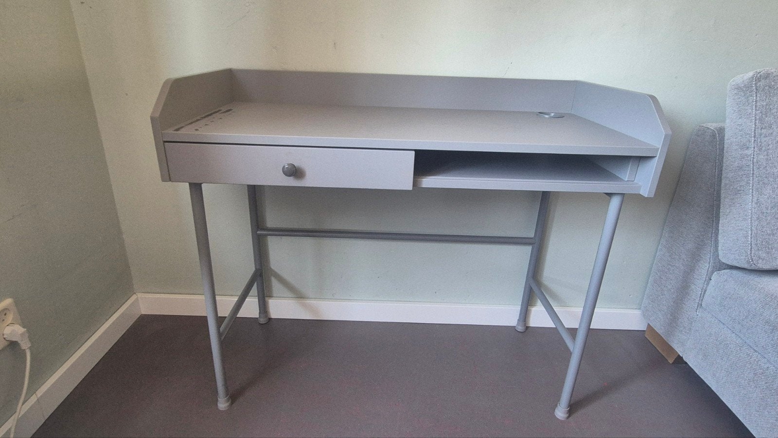Bureau, Ophalen, 50 tot 75 cm, Rechthoekig, 100 tot 150 cm