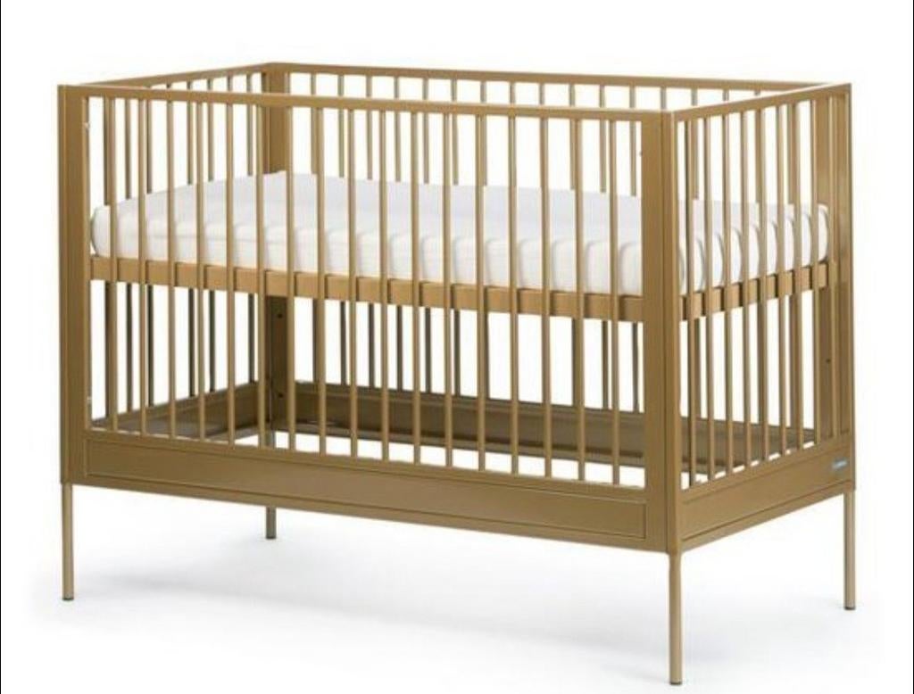 Ledikant hoy coming kids, messing/goud kleurig, incl aerosle, Ophalen, Zo goed als nieuw, Ledikant