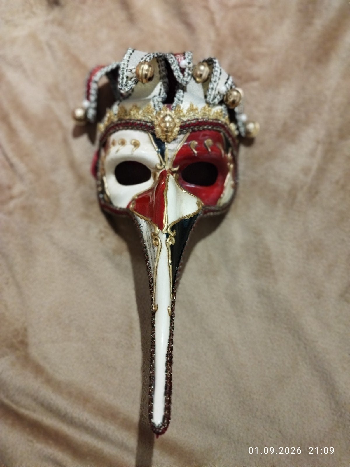 Venetiaans Masker - Rood, Wit, Goud met Belletjes, Ophalen of Verzenden