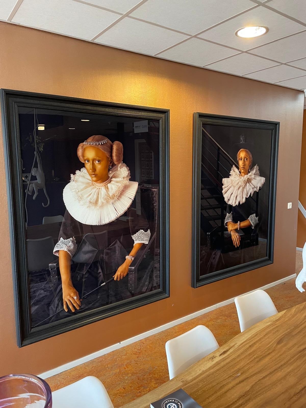 Twee ingelijste portretten in klassieke stijl, Antiek en Kunst, Kunst | Schilderijen | Klassiek, Portret of Personen, Overige ondergronden