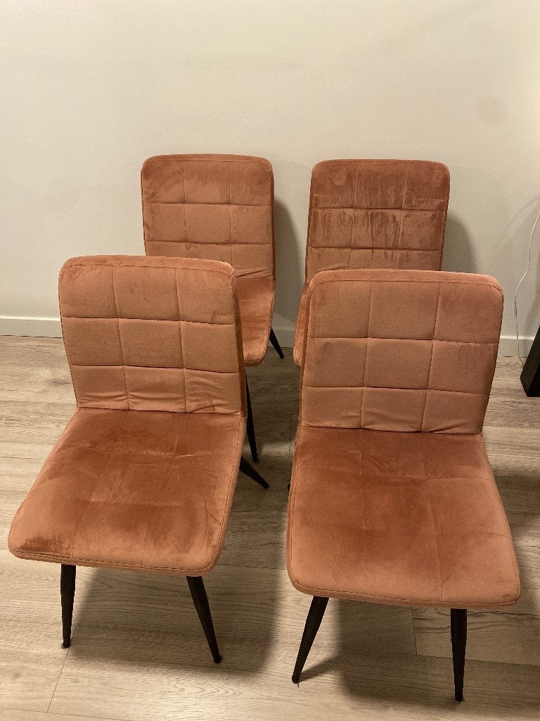 Vier roze stoelen, Ophalen, Overige kleuren, Zo goed als nieuw, Vier